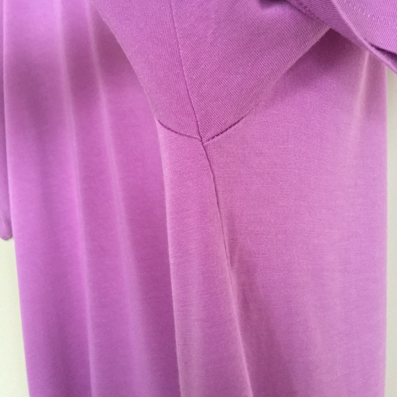 NWOT Aritzia Oversized Lilac T-Shirt w/ Pocket - Picture 4 of 7